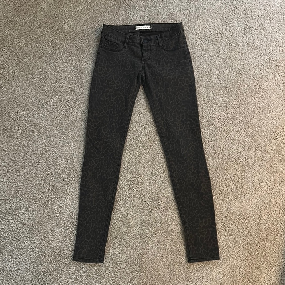 Bullhead Women's Skinny Jeans - Black Leopard Print